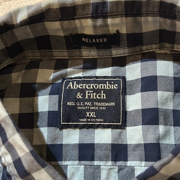 Abercrombie & Fitch Button Down. XXL - Picture 7 of 9